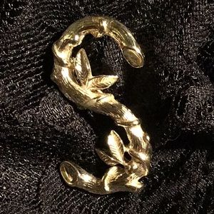 Sarah Coventry S brooch